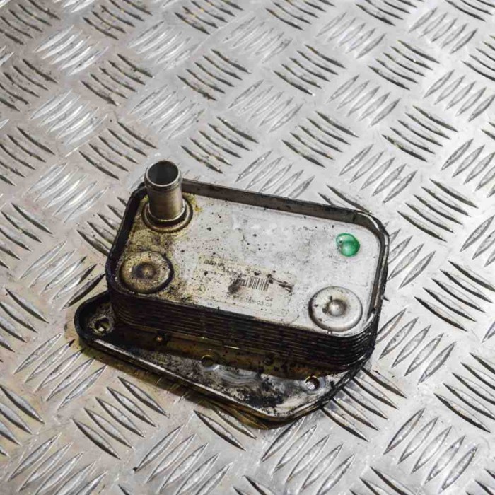 Răcitor de ulei MERCEDES-BENZ C W203 2005 OEM: A6111880301