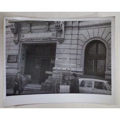 INTRAREA CLADIRII &#039;&#039; A.D.A.S. &#039;&#039; , STR. ION GHICA , FOTOGRAFIE , ANII &#039;70