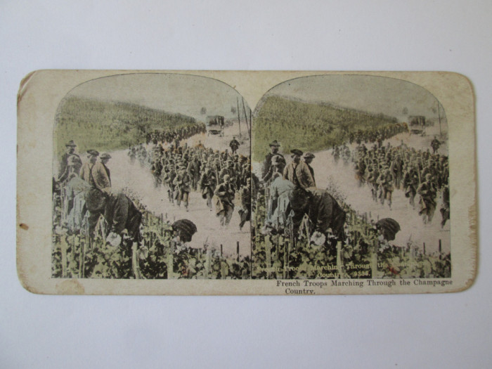 Foto.steros.polic.pe carton 176 x 86 mm:Trupe franceze mărșăluind prin Champagne