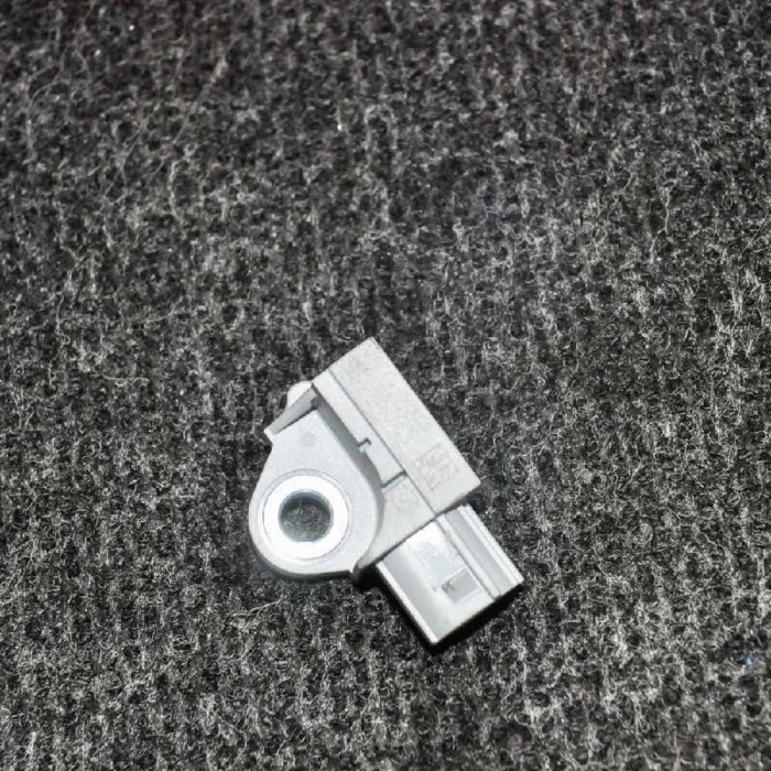 Senzor de impact st&acirc;nga spate MAZDA 6 Hatchback GH 2010 OEM: GDK4-57KC0 2241670