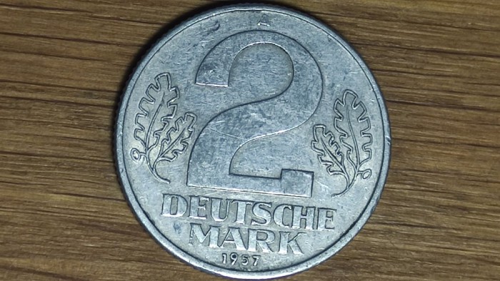RDG DDR Germania republica democrata - moneda - 2 mark 1957 rara, cu &quot;Deutsche Mark&quot;