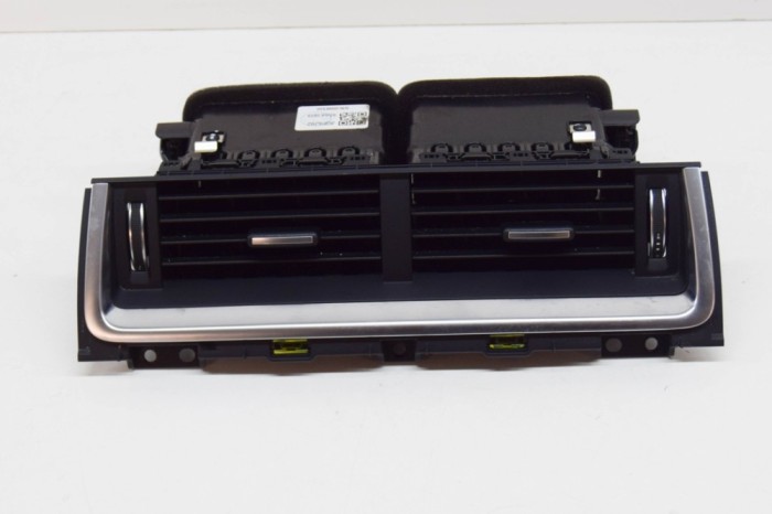Gura de ventilație planșa de bord JAGUAR E-PACE X540 2020 OEM: J9C3-014L21-A,J9C3-014L21-AD | 11822873