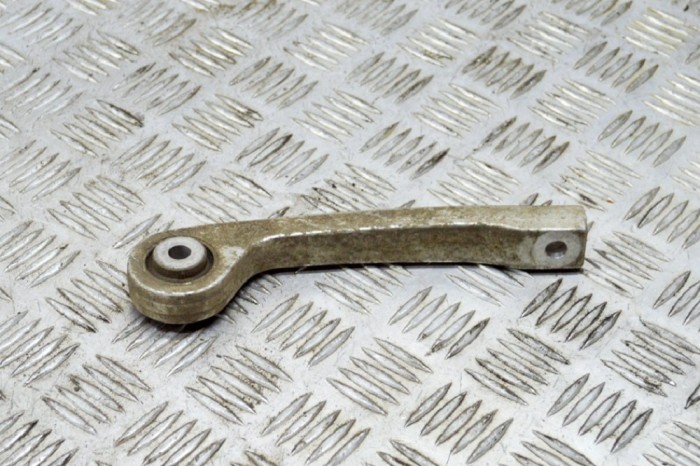 Bieleta stabilizatoare st&acirc;nga spate AUDI A4 8W2, B9 2017 OEM: 8W0505465B 11533487