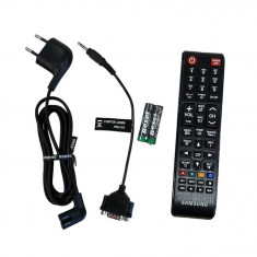 Set telecomanda TV Samsung, baterii incluse si cablu alimentare