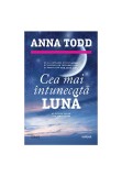 Cea mai intunecata luna. Seria STARS, Vol. 2 - Trei