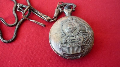 CEAS DE BUZUNAR QUARTZ NEFOLOSIT foto