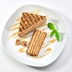 Tort Marlenka classic cu miere 800g - FARA GLUTEN - Handy KitchenServ