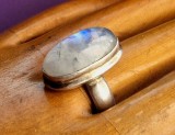 inel vintage din argint AG . 925 stantat cu piatra naturala ovala Moonstone Piatra Lunii marimea 57