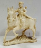 Soldat vietnamez calare, Statueta din fildes, China, Anii 50