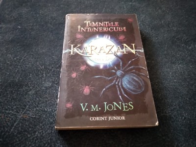 V M JONES - KARAZAN foto