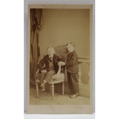 FOTOGRAF FR. KORNER , ROMERSTADT , DOI COPII IN STUDIO , FOTOGRAFIE TIP C..D.V. , SFARSITUL SEC. XIX