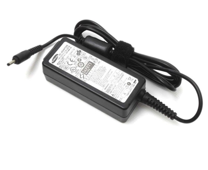 Incarcator Samsung NP530U4E 40W mufa 3.0x1.1, NP535U3C 40W mufa 3.0x1.1, NP540U3C 40W mufa 3.0x1.1, NP900X1A