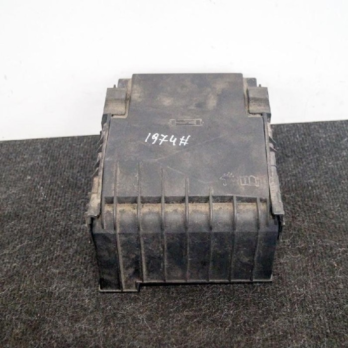 Panou de siguranțe VW PASSAT CC 357 2008 OEM: 1K0937132F3C0937125 | 2640188