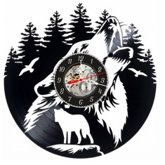 Ceas de perete decorativ realizat din disc de vinil, Model Lup Urland la Luna, Padure de Brazi si Pui de Lup, Cadran Skeleton, Negru, 30 cm