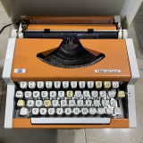 Masina de scris functionala, tbm de Luxe, multicolor