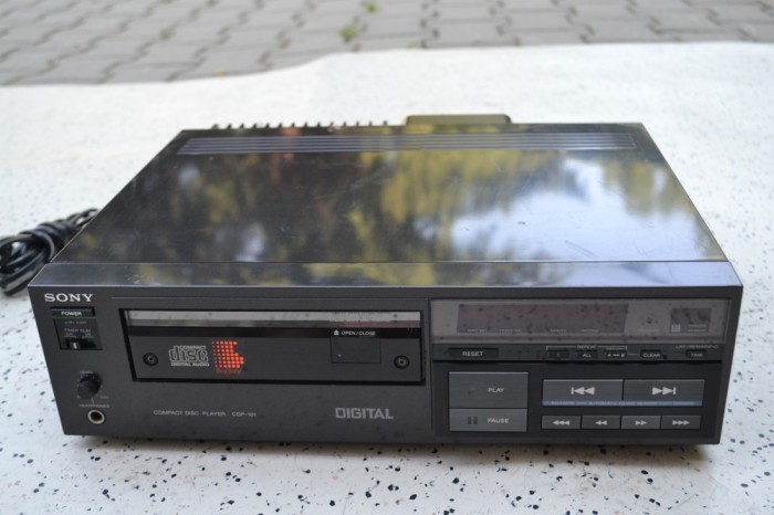 CD player Sony CDP 101