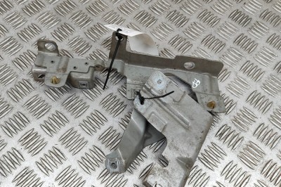 Suport aripa dreapta față RENAULT TWINGO II CN0_ 2010 OEM: 7782597657,762901884R 28335003 foto