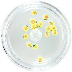 Decorațiuni galbene pentru unghii - flori acrilice