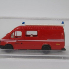 bnk jc Revell Praline 83722 Ford Transit FW Basis-1 1/87