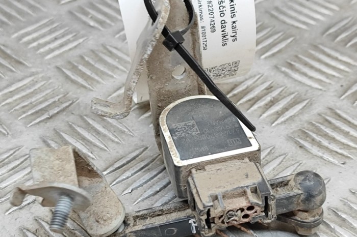 Senzor de nivel &icirc;nălțime st&acirc;nga față BMW i3 I01 2020 OEM: 6870000 | 22074269