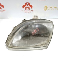 Far stanga Fiat 600 2000