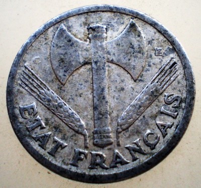 7.423 FRANTA WWII VICHY 1 FRANC 1944 C Castelsarrasin foto