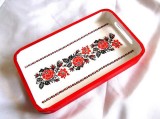 Tava lemn decorata motiv traditional trandafiri rosii 36292