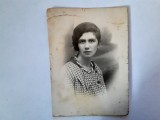 Fotografie 6/9 cm cu femeie din Rom&acirc;nia 3