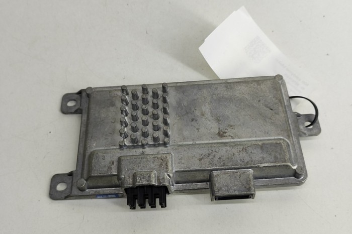 VW ID.3 E11 2022 OEM: 1EA907556G,1EA907556C SKU: 27874428