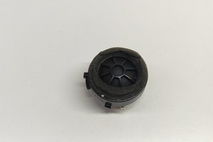 Difuzor ușă st&acirc;nga față TOYOTA RAV 4 V XA50 2018 OEM: 86150-07100,28718-J0501,8907036101A 30659393