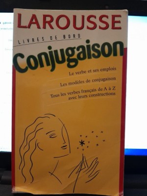 Larousse, Conjugaison foto