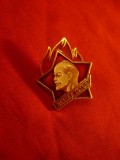 Insigna Pionier URSS - Intotdeauna Gata , Lenin , metal si email , L=2,2cm