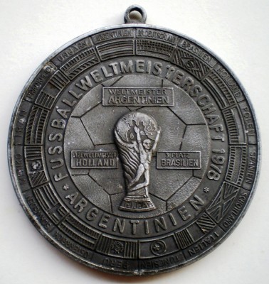 5.245 MEDALIE GERMANIA FOTBAL CAMPIONATUL MONDIAL ARGENTINA 1978 foto
