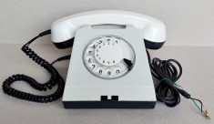 Telefon romanesc cu disc din anii 80 tip RS-77481, model EM-72, diagrama originala
