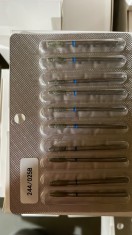 Capăt de freză de diamant pentru cuticule, formă de flacără cu v&acirc;rf rotunjit, br&acirc;u albastru, 244/025B