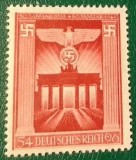 Timbru rar WW2 &ndash; Germania Al Treilea Reich (1943) &ndash; A 10-a aniversare a preluării puterii (Machtergreifung), Poarta Brandenburg (MNH / Neuzat)