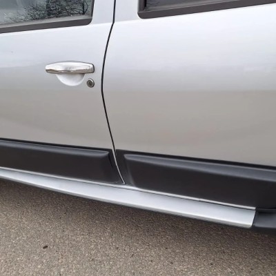 SET 4 PROTECTII USA COMPATIBIL DACIA DUSTER I 2010-2017 foto