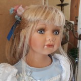 Cumpara ieftin Papusa de colectie din portelan, H-58 cm