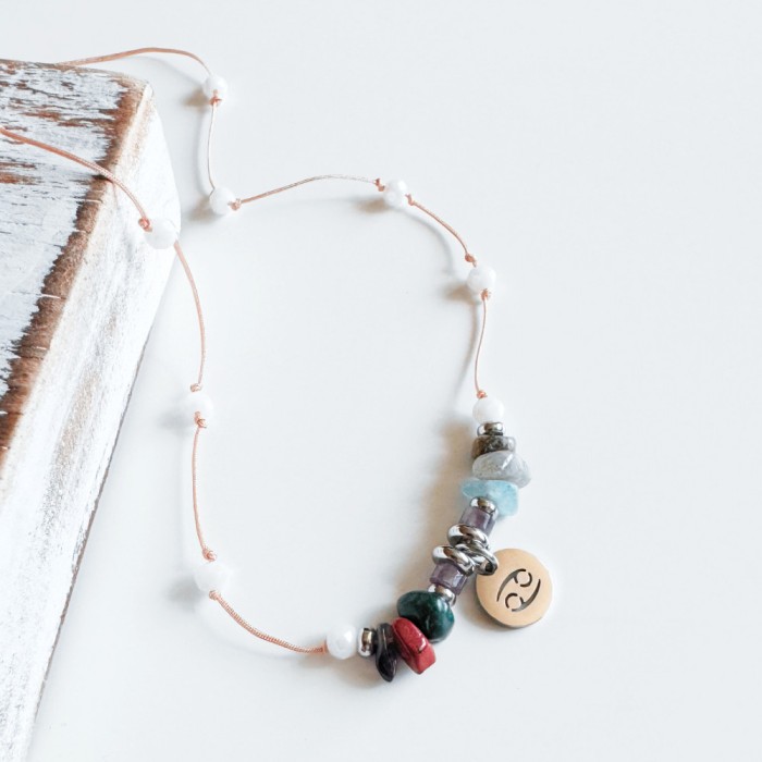 Colier la baza gatului cu cristale zodia rac