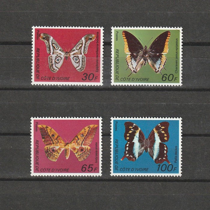 Fluturi Mi. 527 -530 (Michel) Costa de Fildes 1977