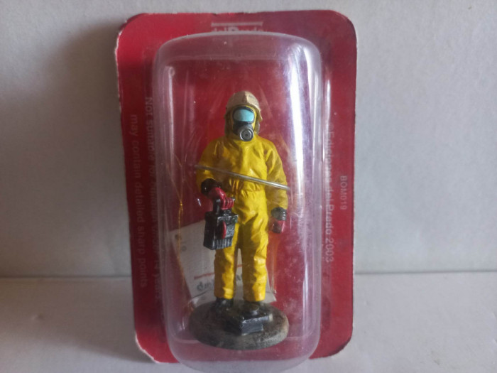 Figurina plumb - Pompier tenue de protection chimique Germany 1996 - 1:32