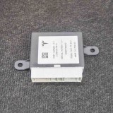 Unitate de control senzor de parcare PDC TESLA MODEL S 2017 OEM: 1129519-00-A 4082252