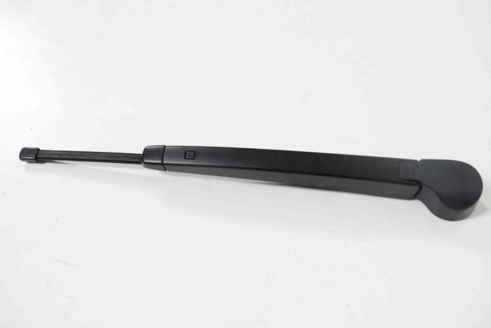 Braț ștergător luneta VW GOLF VII 5G1, BQ1, BE1, BE2 2015 OEM: 6R6955707B 3337800