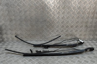 Braț ștergător față AUDI E-TRON GEN 2019 OEM: 4KL955406A,4KL955408A,4KL955405A,4KL955407A,W000094201 | 28519082 foto