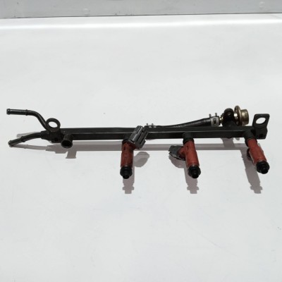 Rampa injectoare Mazda Demio 1.3 B 1998-2003 foto
