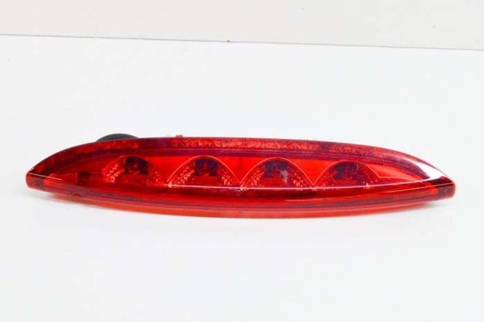 A treia lampa de fr&acirc;nă RENAULT CAPTUR J5_ 2018 17536953