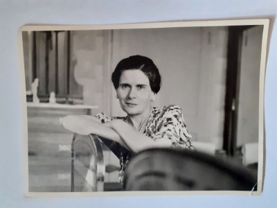 Fotografie dimensiune 12/17 cm cu femeie din Italia foto