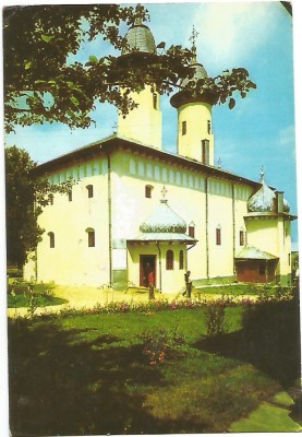 carte postala-SUCEAVA-BISERICA MANASTIRII Varatec foto