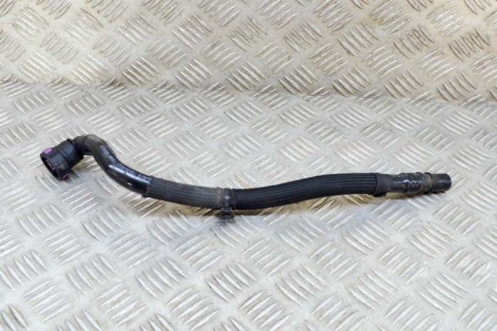 Furtun de lichid de răcire JAGUAR I-PACE X590 2020 OEM: J9D3-8D326-AC 17675257