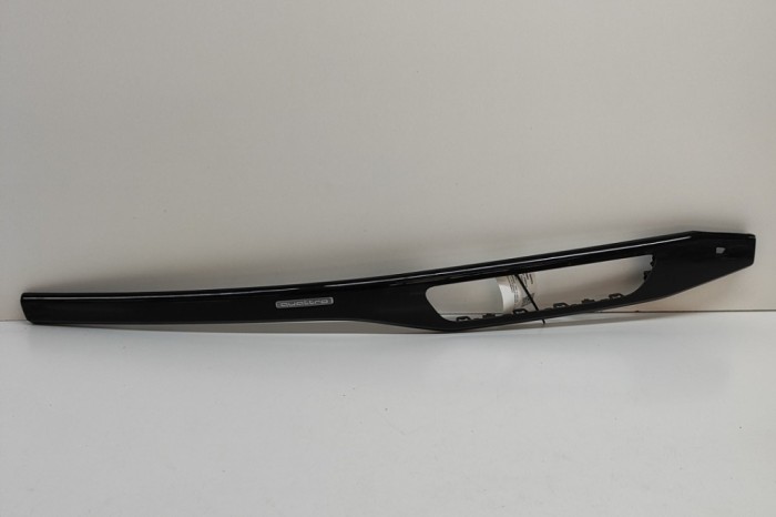 nerasta AUDI A4 8W2, B9 2018 OEM: 8W2853189S 29453062